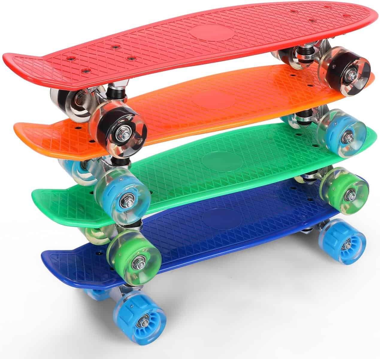 Liliful 4 Pcs Mini Cruiser Skateboard 22 Plastic Cruiser Complete Skateboard Classic Kids Skateboard Compact Beginner Skateboard for Girls Students Boys Teens Skaters, 4 Colors