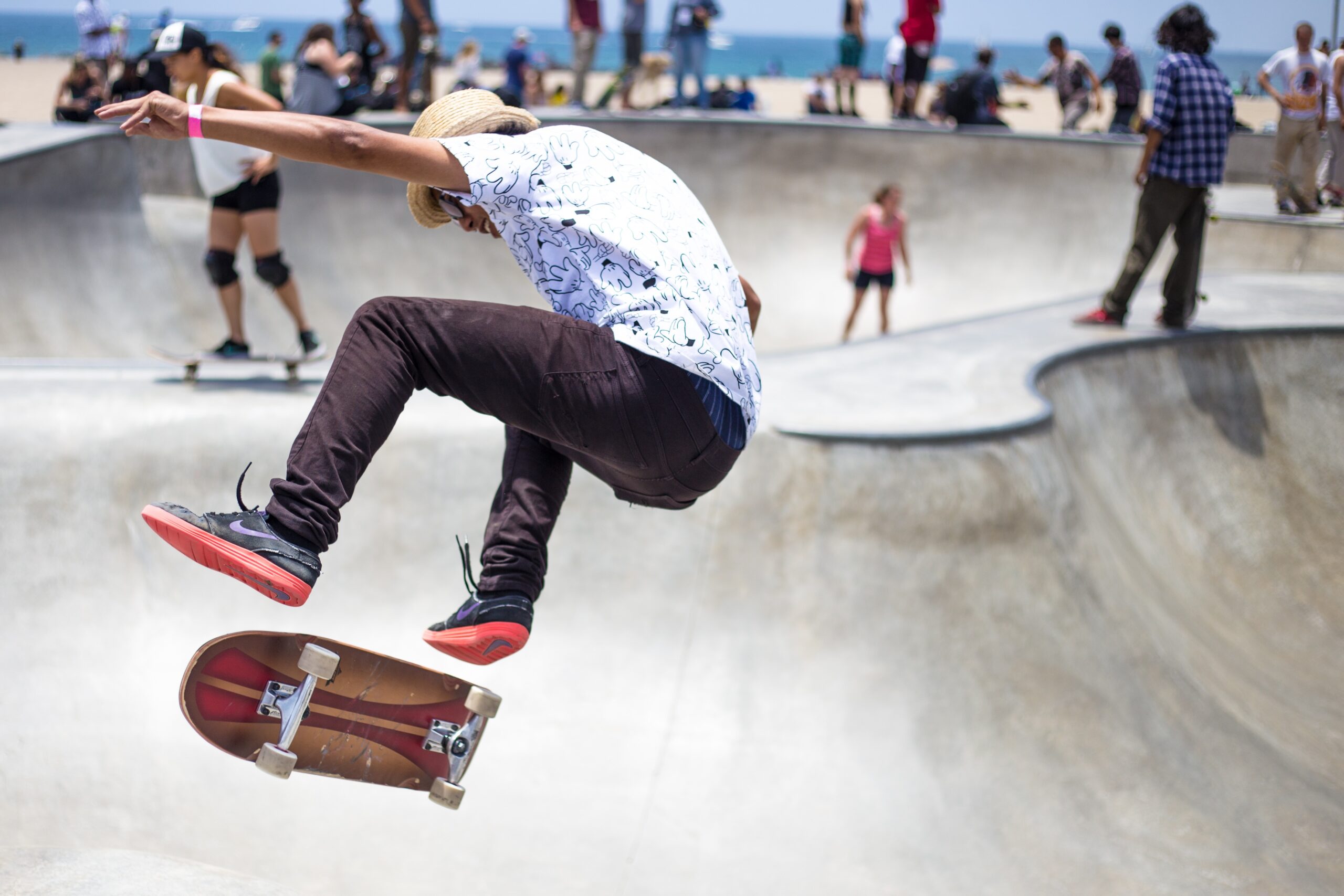 How Do You Choose Skateboard Shoes With Durable Soles For Grip?