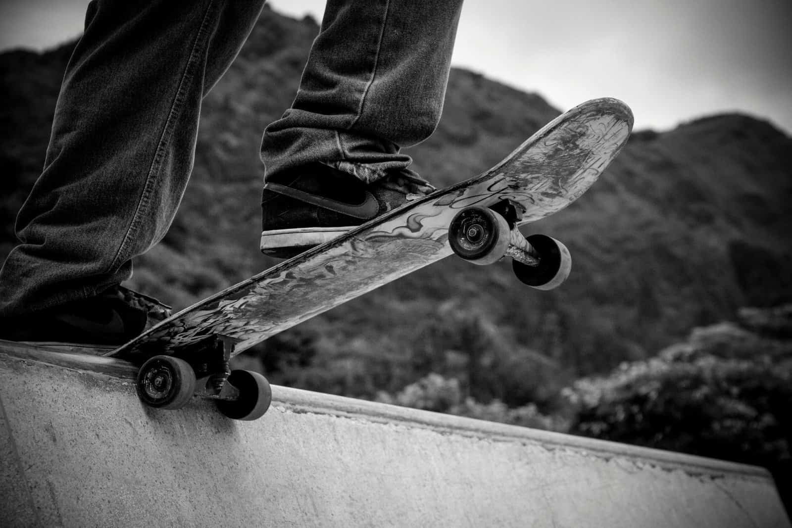 How To Do A Manual On A Skateboard? How To Do A Manual On A Skateboard?