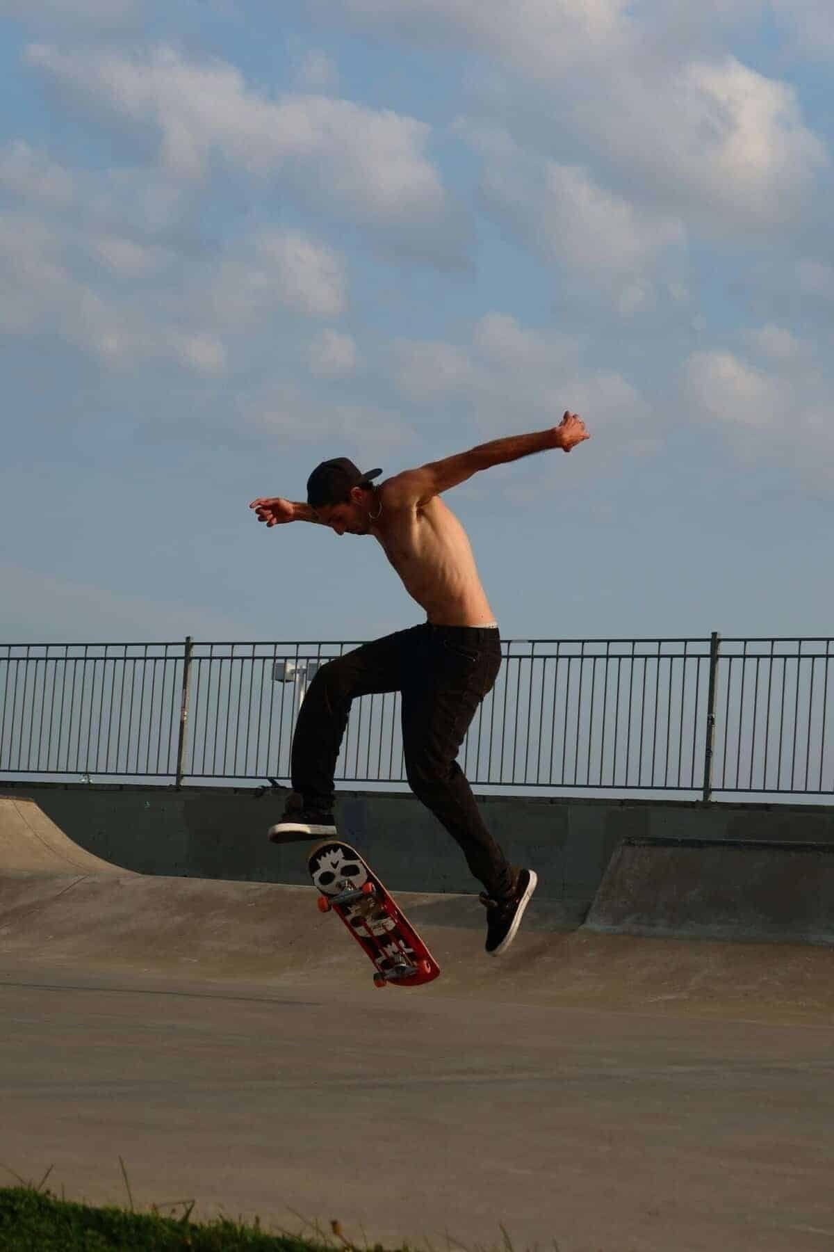 Whats The Process For Removing And Replacing Skateboard Grip Tape? Whats The Process For Removing And Replacing Skateboard Grip Tape?